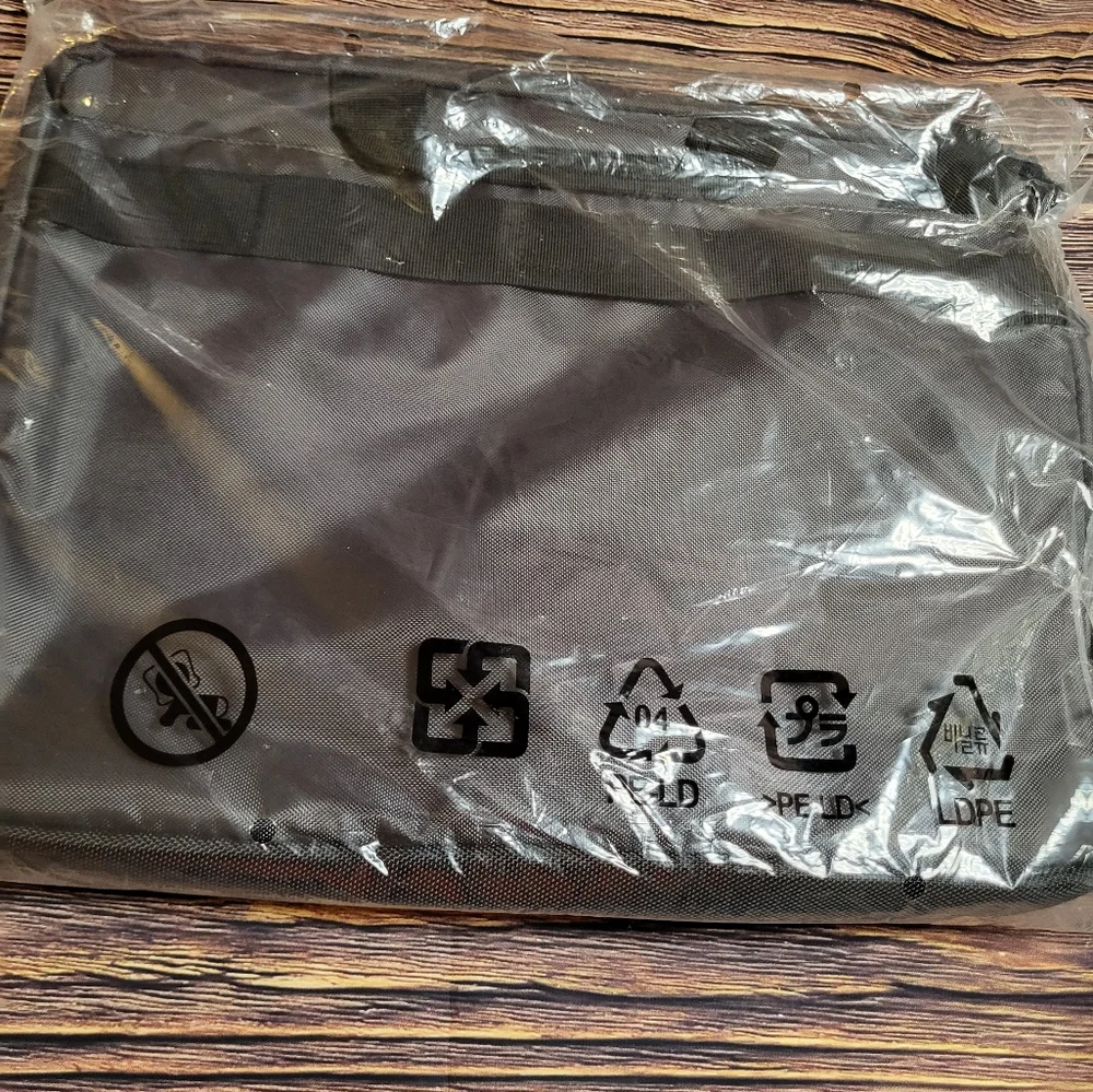Dell Laptop Bag NIP Style DP/N OXFJPM UPC 884116245797